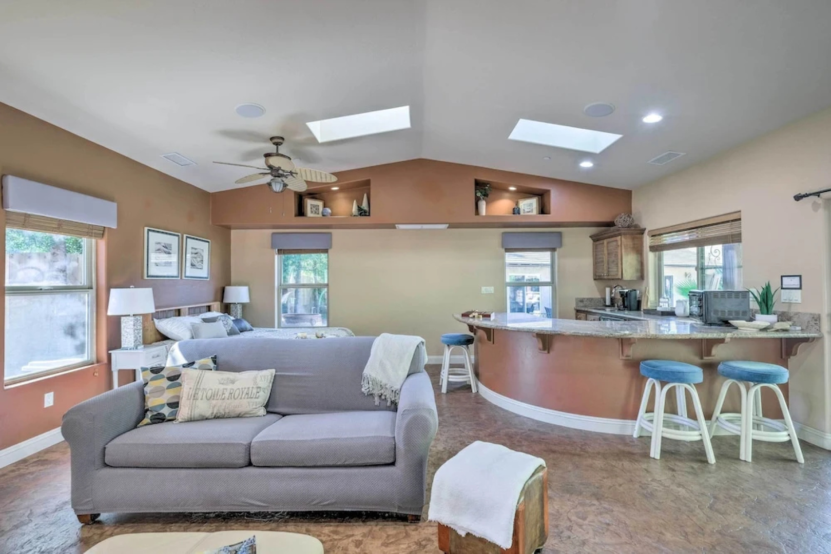 Bright Poway Studio w/ Shared Outdoor Pool!