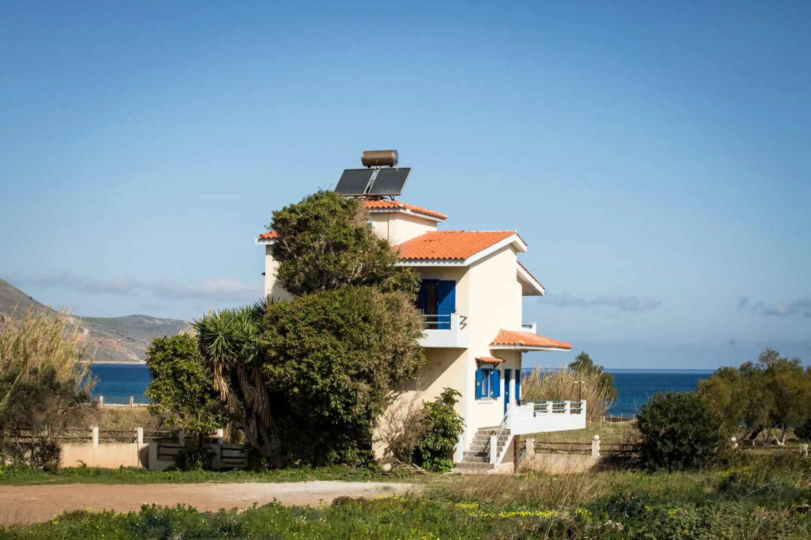 Mantilida Villa & Studio