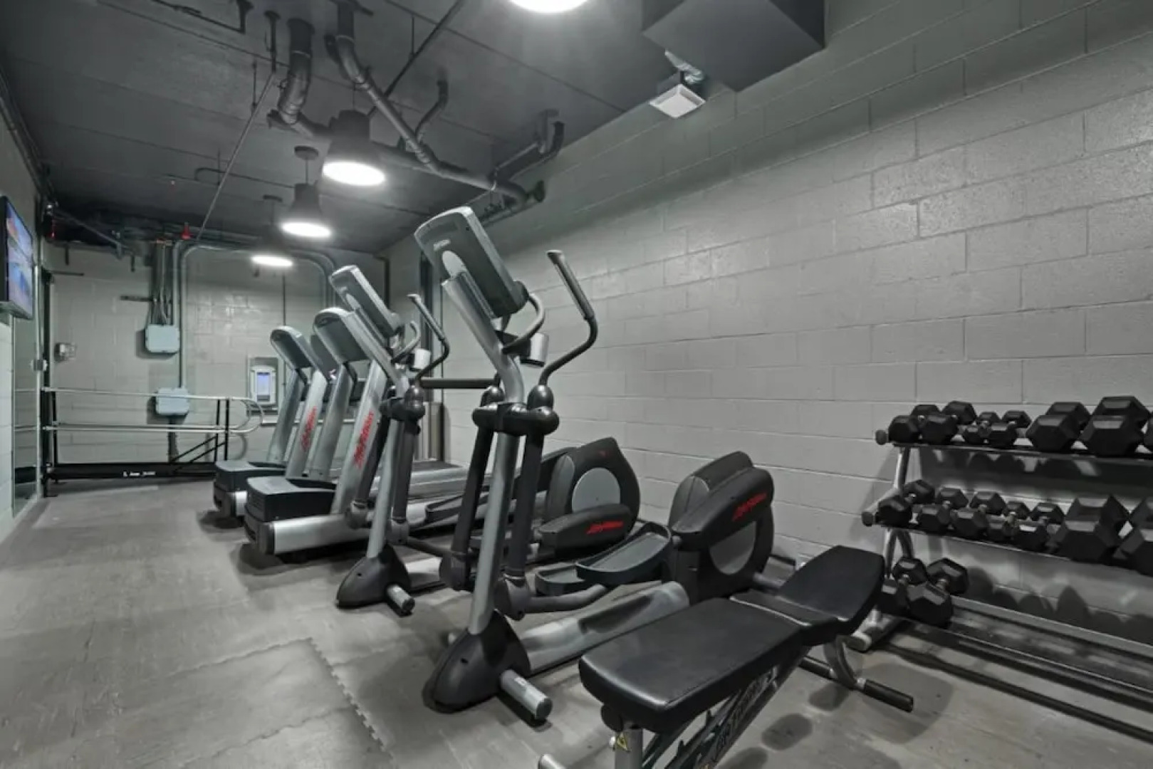 Global Luxury Suites at Monroe