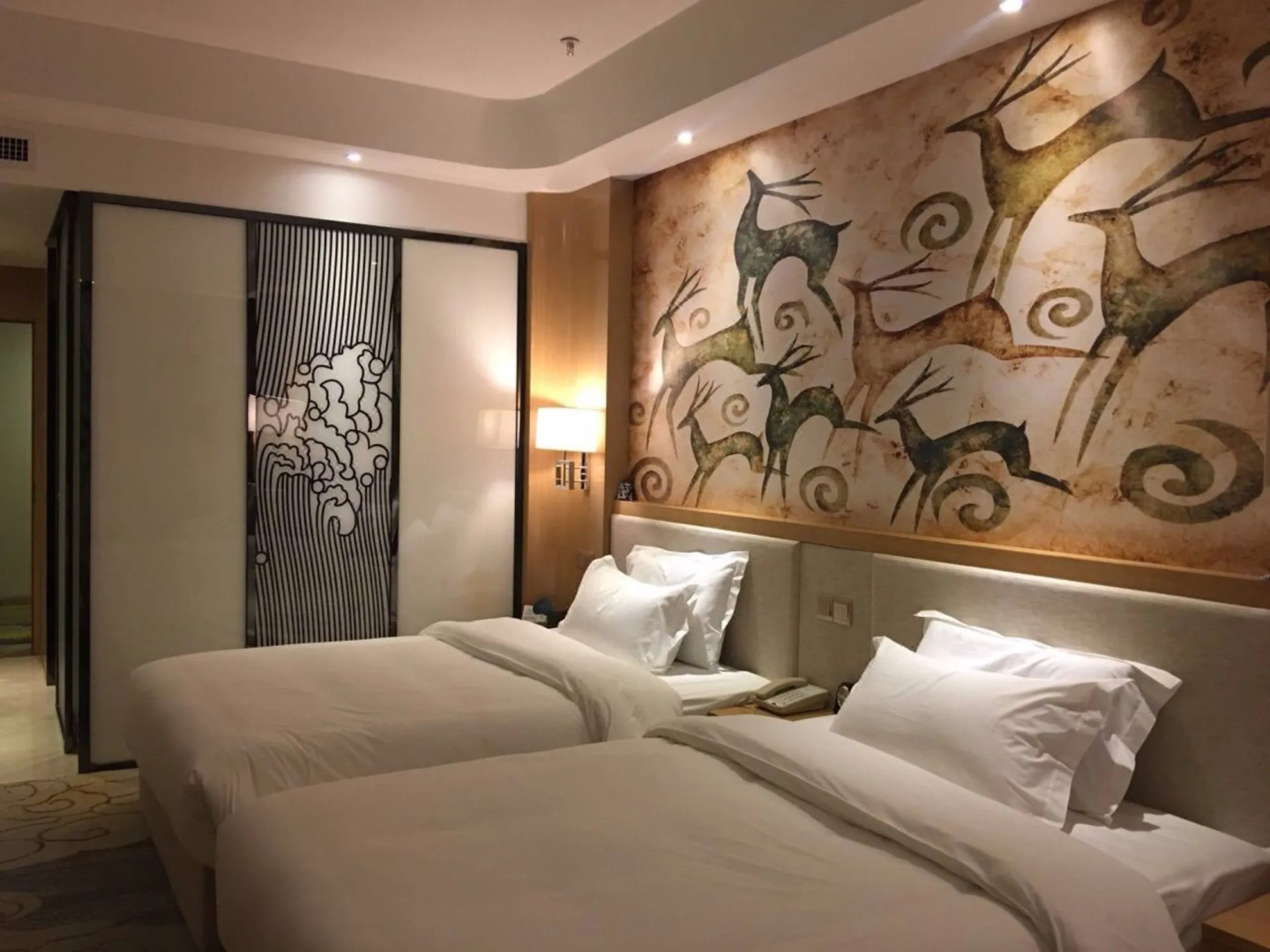 Qinghai Baiyun Xiangling Hotel