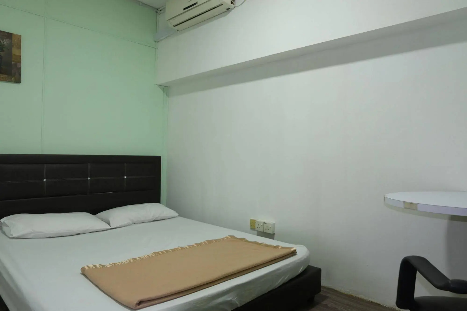Seven Nite Inn