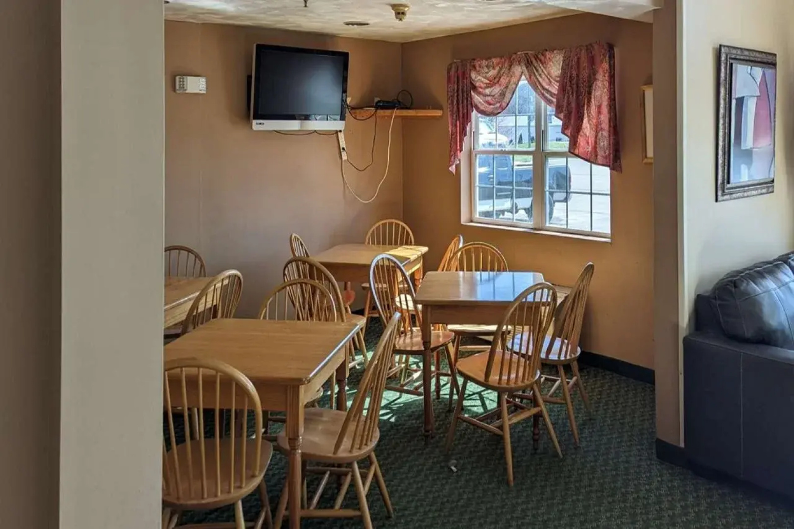 St Clair Inn and Suites