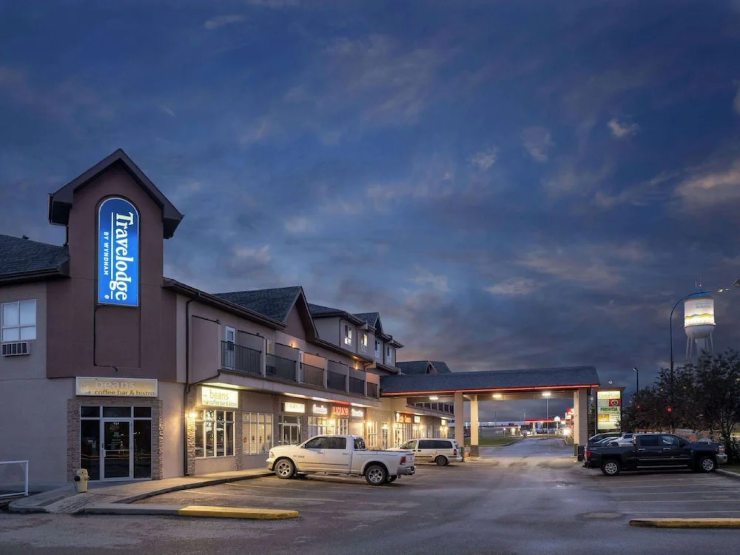 Alberta Inn And Suites