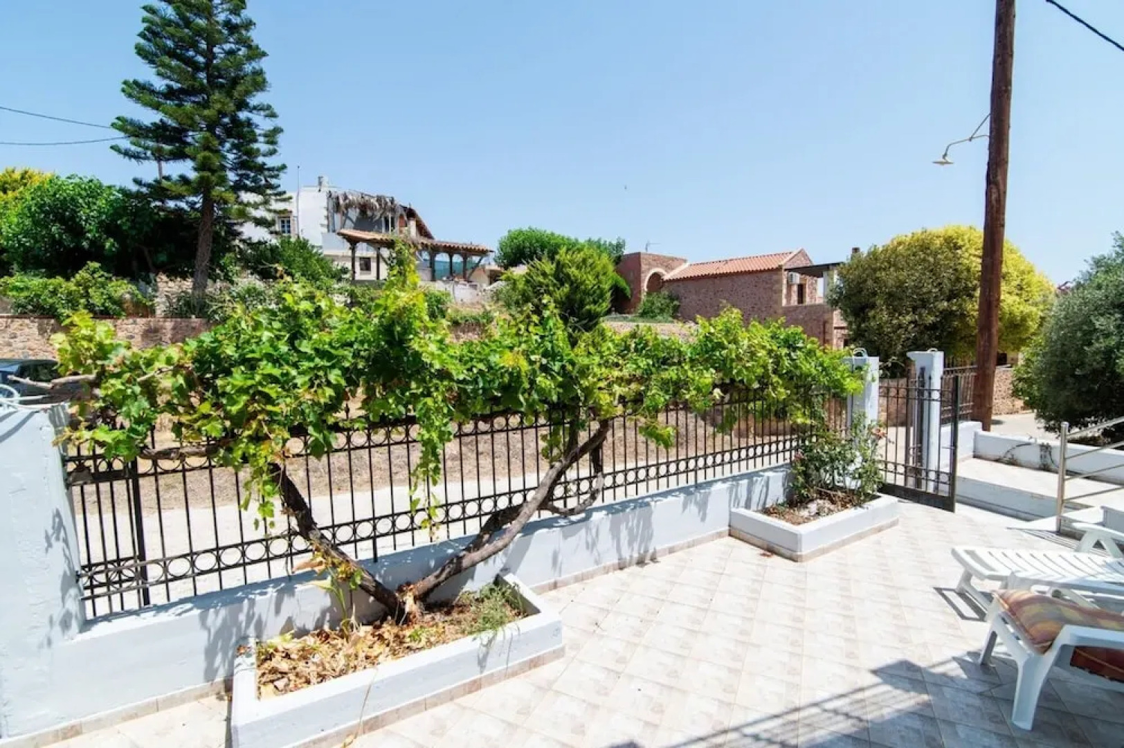 Soko Guest House in Astratigos