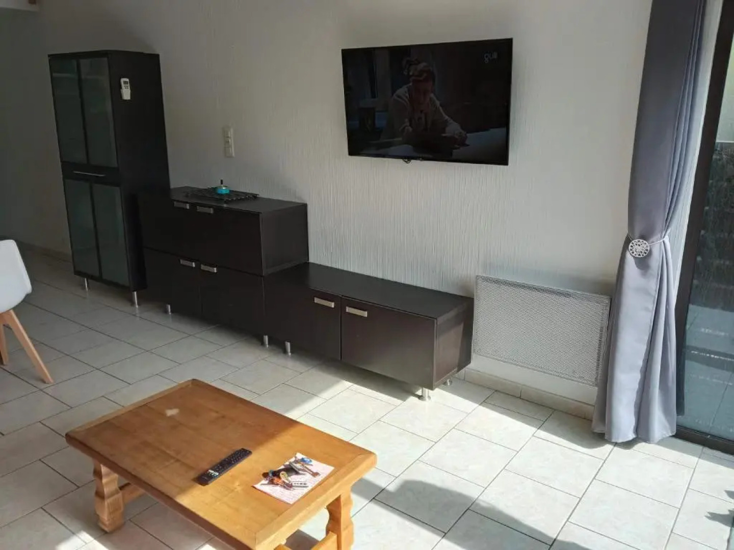 Aigues-Mortes - Agreable T.2 - (+ de 40m² )