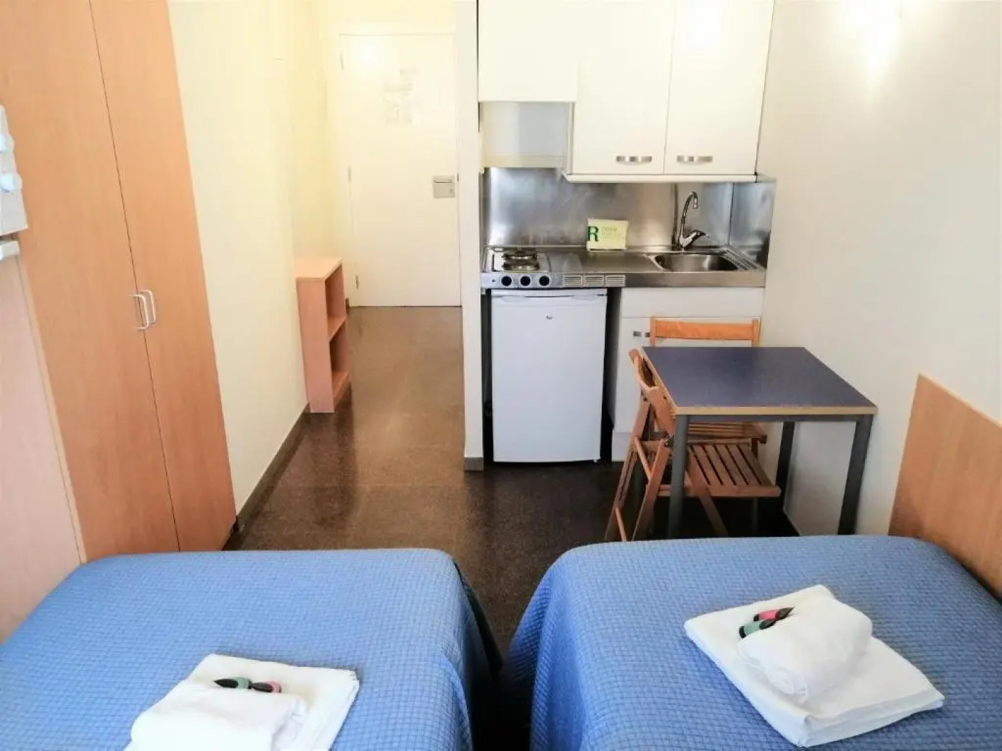 Residencia Universitaria Resa As Burgas - Centro Adscrito a REAJ - Campus Accomodation