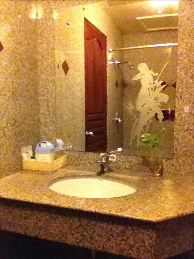 Maneerote Hotel Surin