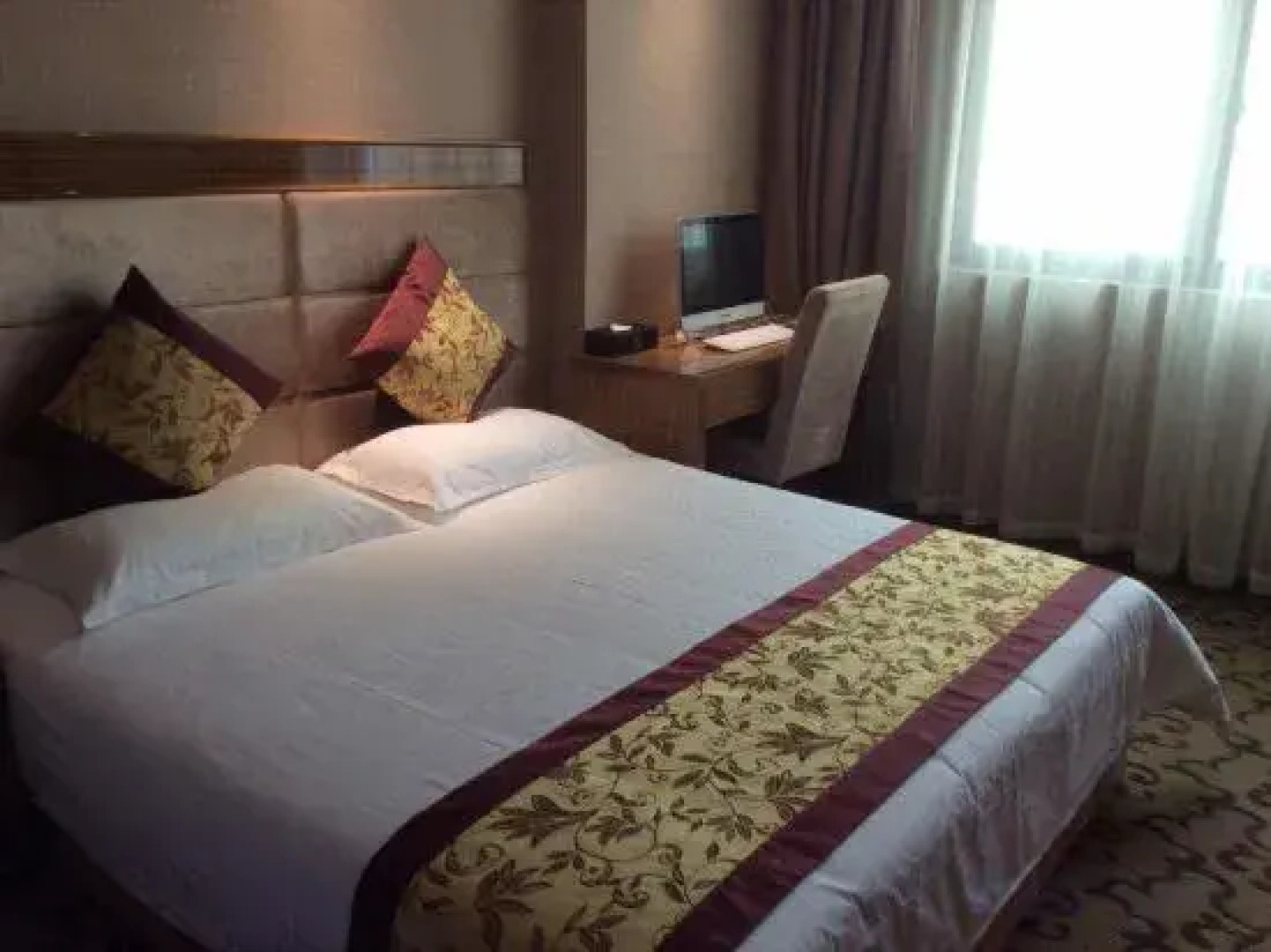 Q+ Treasure Palace Hotel