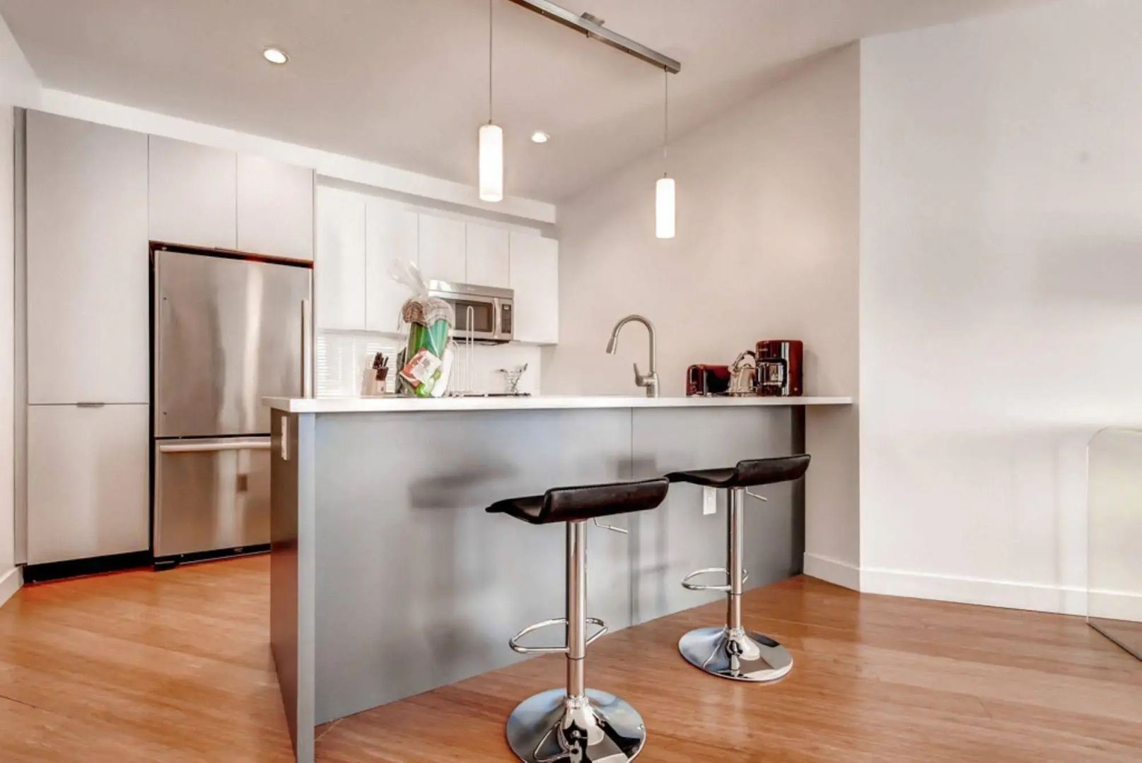 Global Luxury Suites at The Financial District
