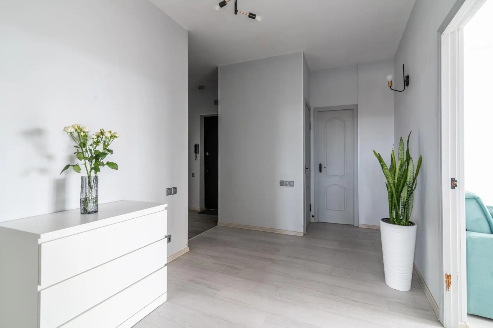 Bon voyage на улице Перерва