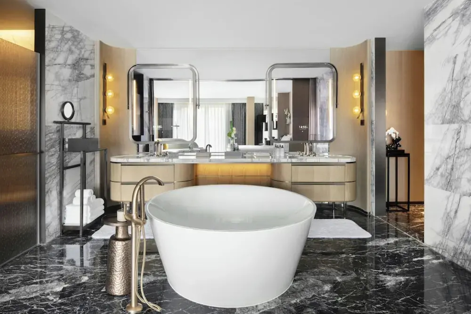 Intercontinental Xiangyang by IHG