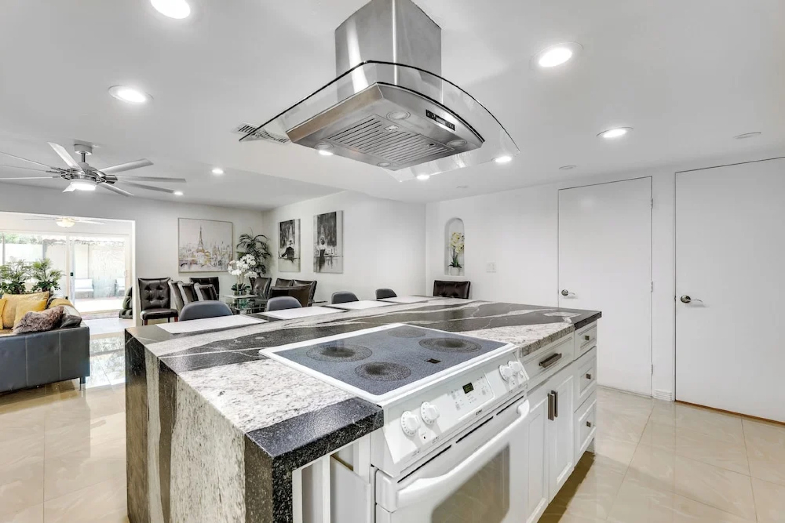 Pet-friendly Mesa Home w/ Community Amenities!