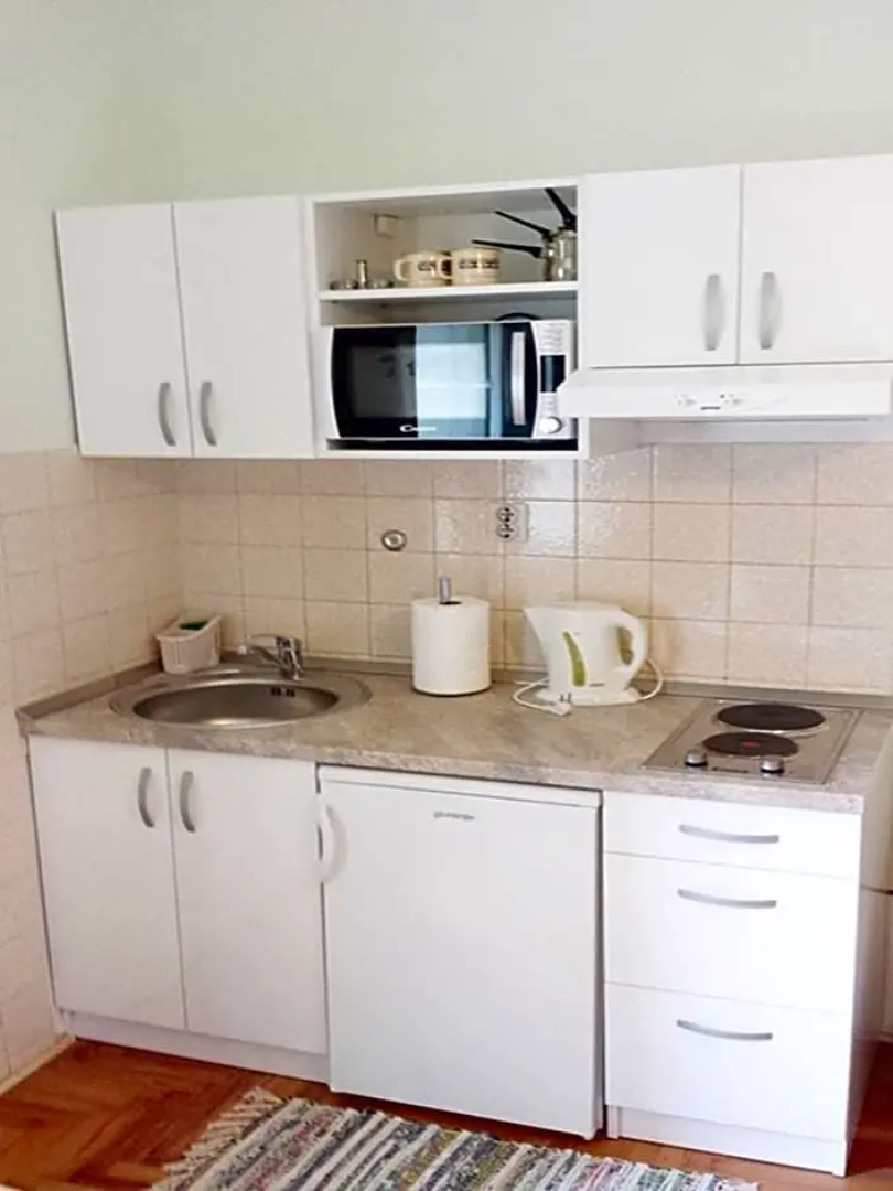 Klarina Apartments