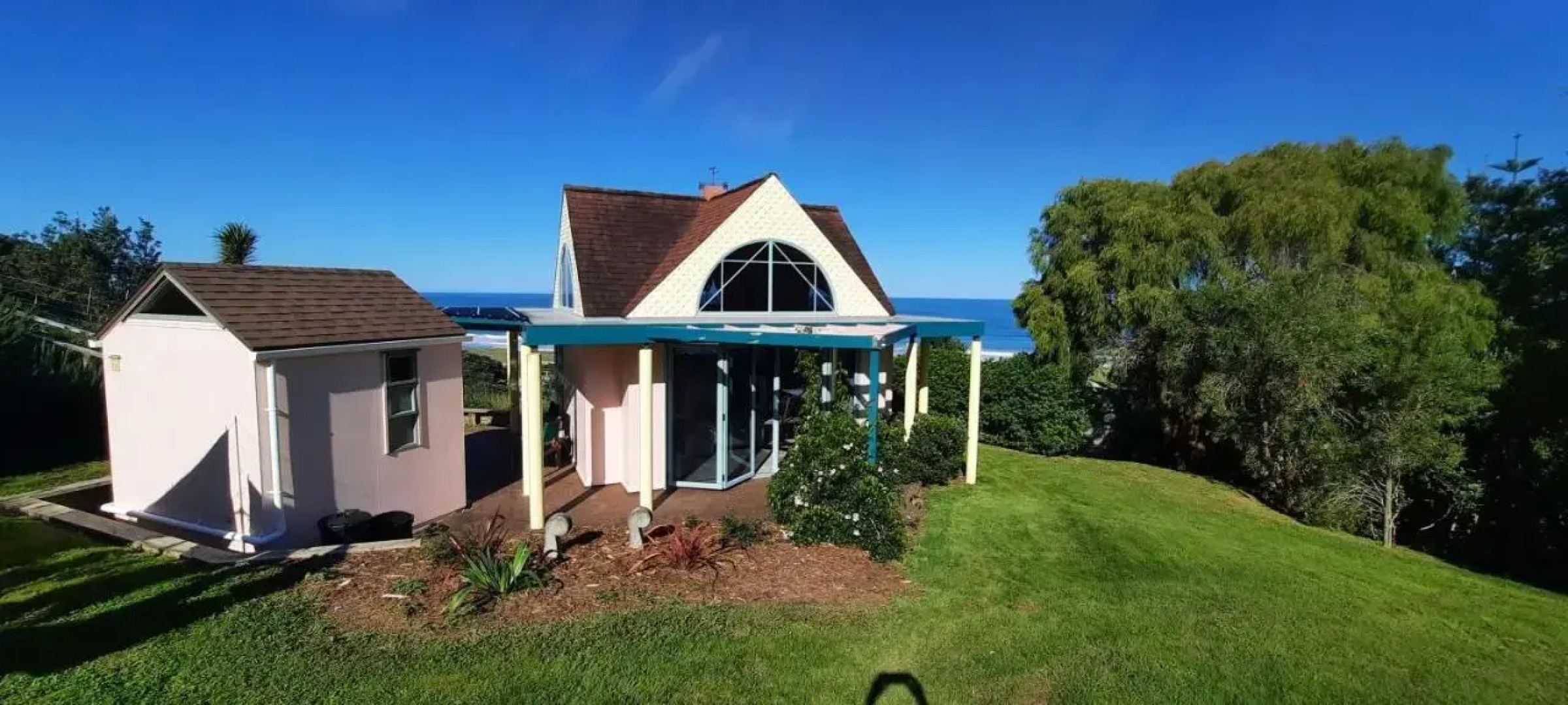 The Quarters Ocean-View Chalet (Adults Only)