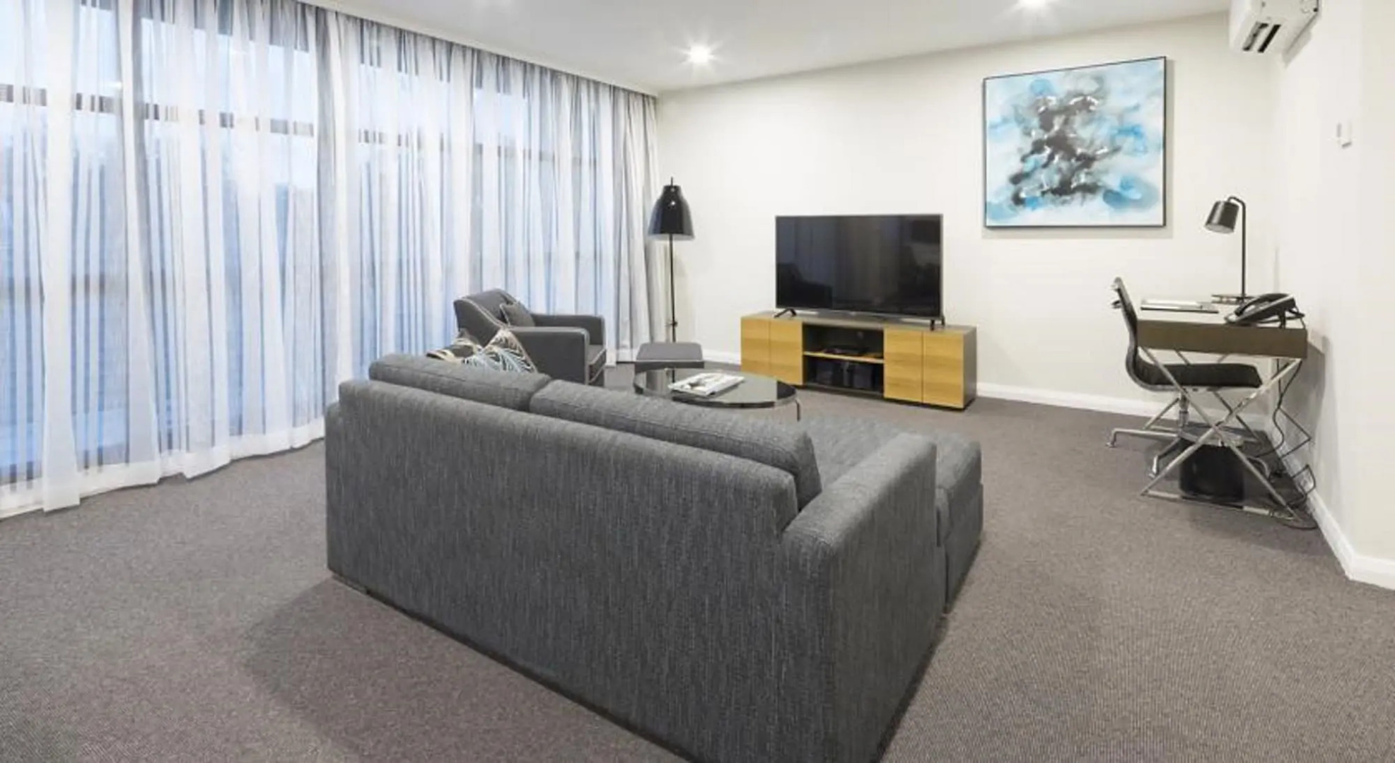 Avenue Hotel Canberra