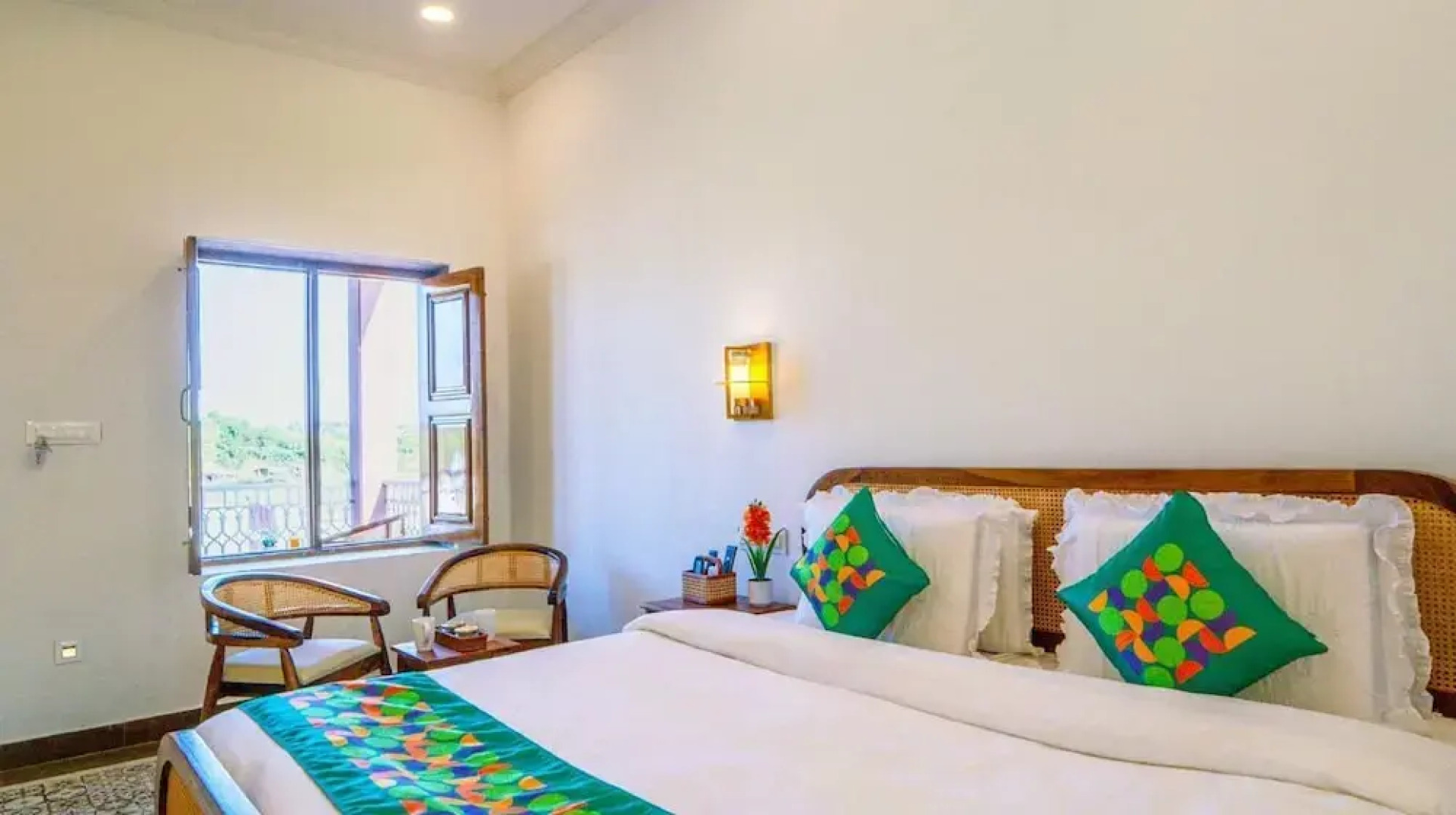 Hotel Hinduja Luxury Camp & Resort