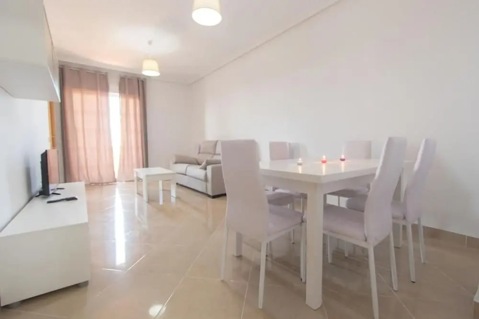 Apartamentos Completos III Carlos III