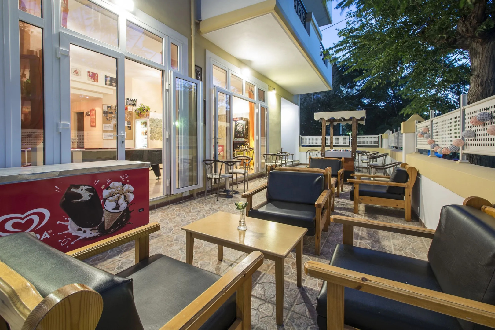 Erato Studios & Apartments