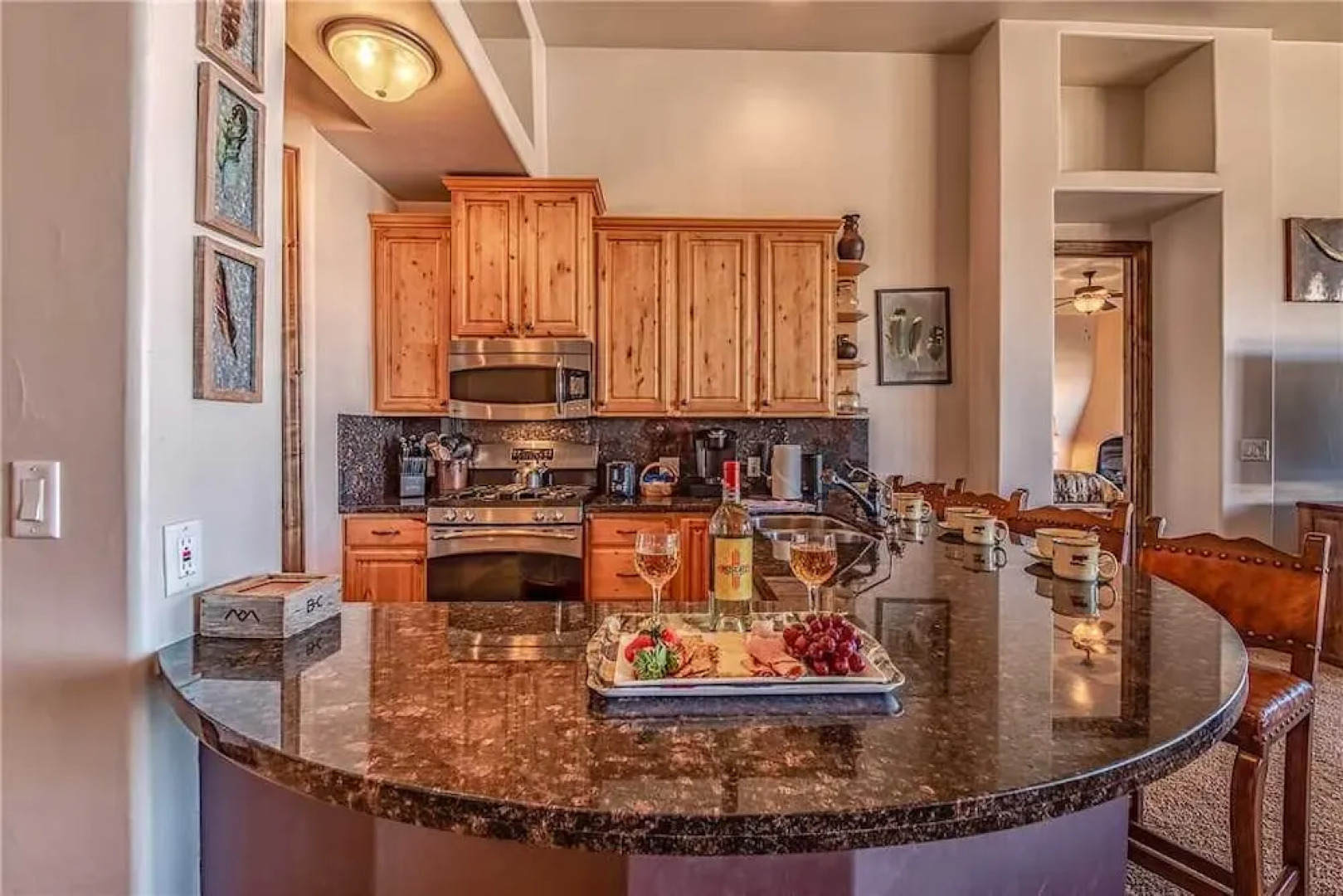 Rainmaker Retreat - Three Bedroom Cabin