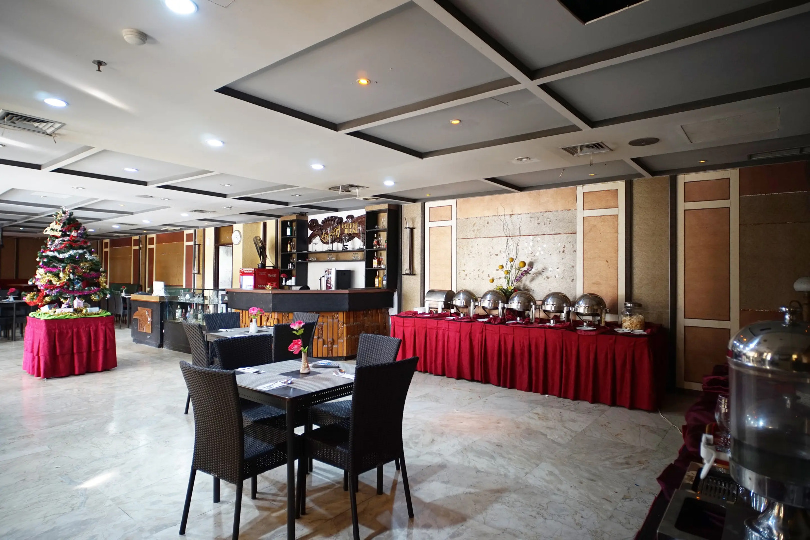 Benakutai Hotel and Apartemen