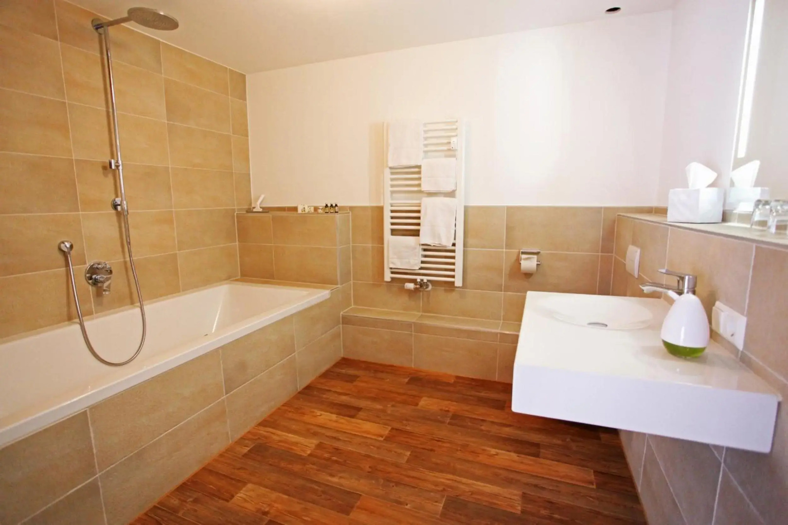 Hotel Gaststätte Rainhof Scheune