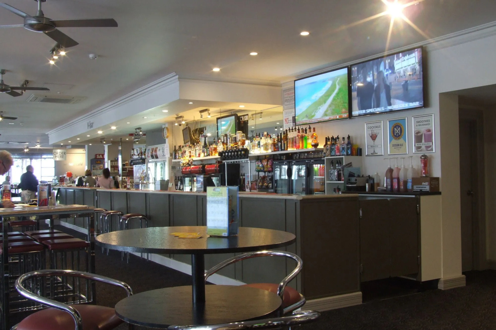 Nightcap at Hotel Victor