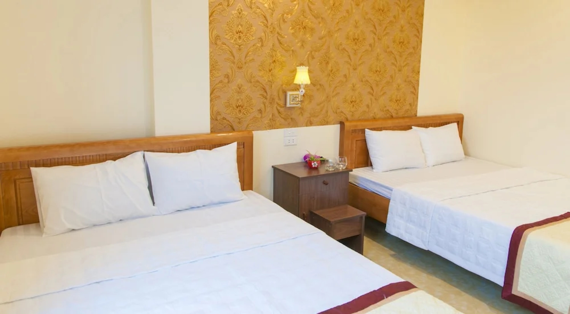 Hai Duong Hotel Co To