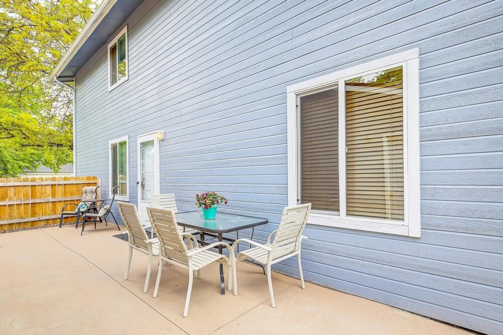 Ideally Located Westminster Home - Sleeps 13