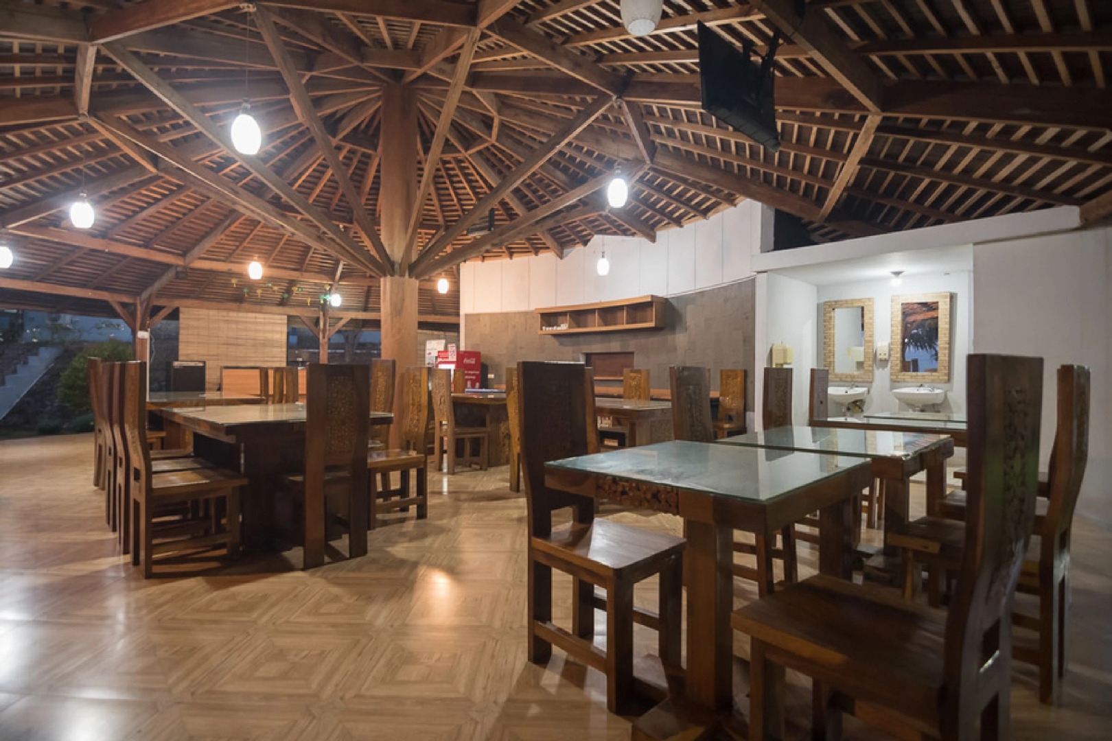 RedDoorz Premium @ Kahai Beach Lampung