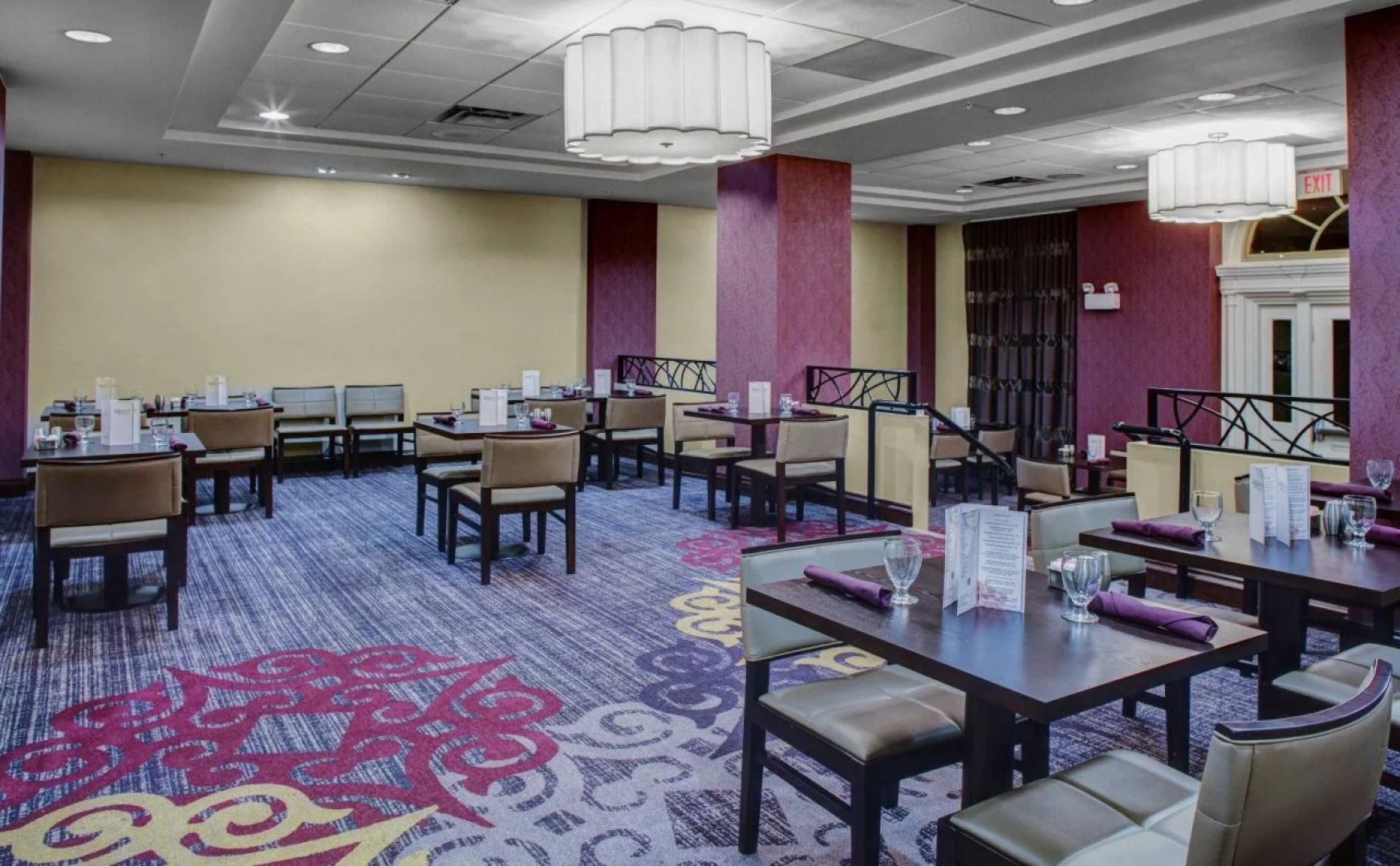 Courtyard by Marriott Kansas City Country Club Plaza