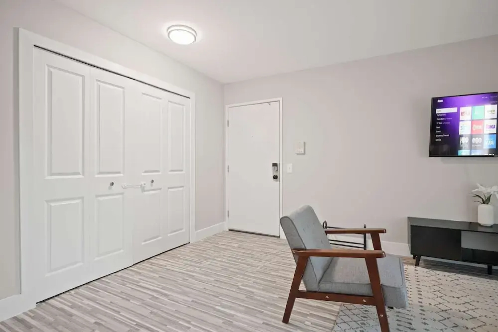 Comfortable 2BR 2BA Home Away From Home