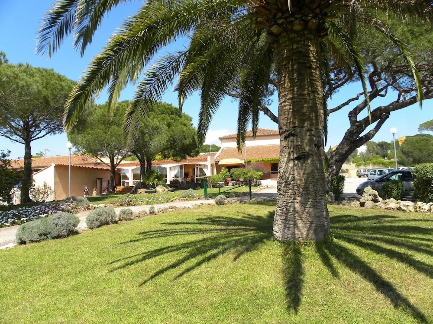 Camping Domaine du Colombier - Yelloh Village