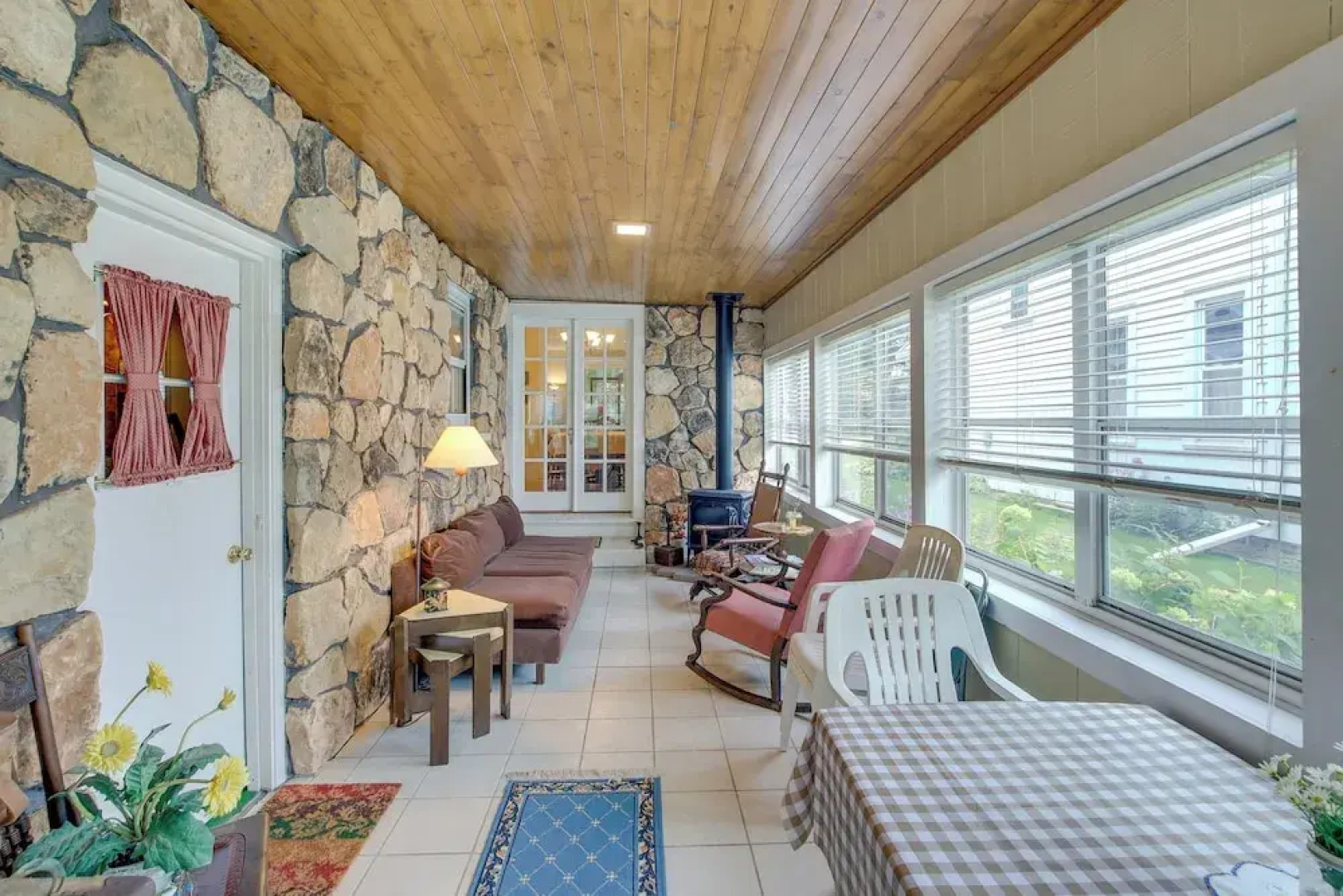 Historic Home w/ Sunroom - 5 Mi to Lambeau Field!