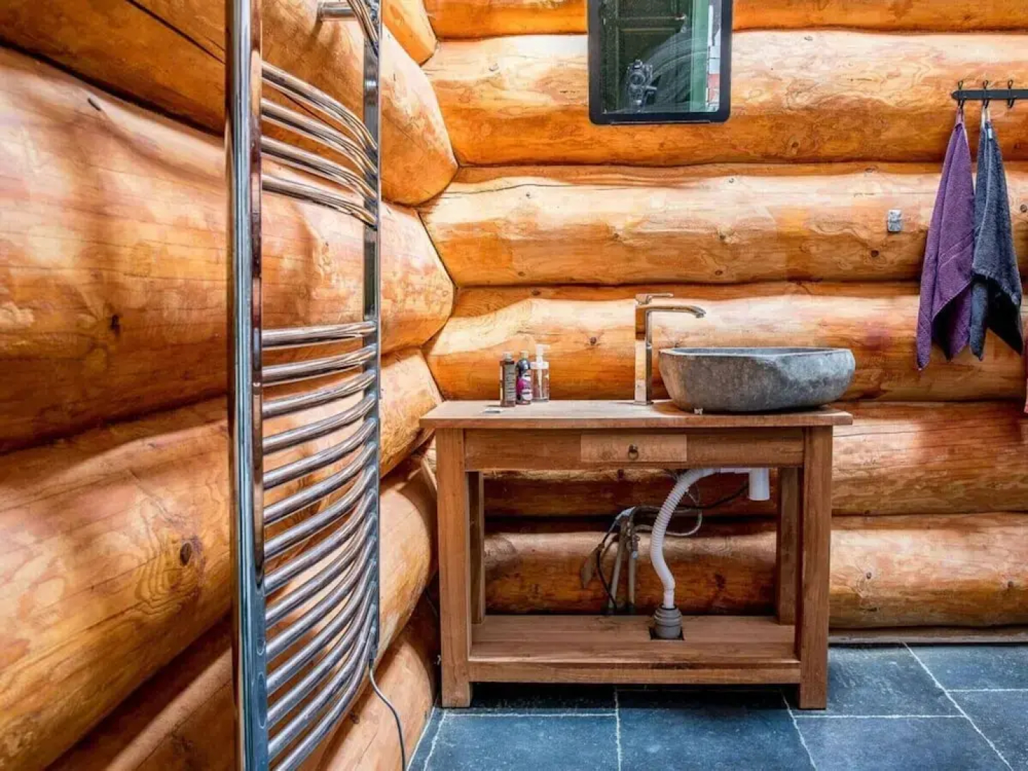 Spacious Holiday Home With Internet