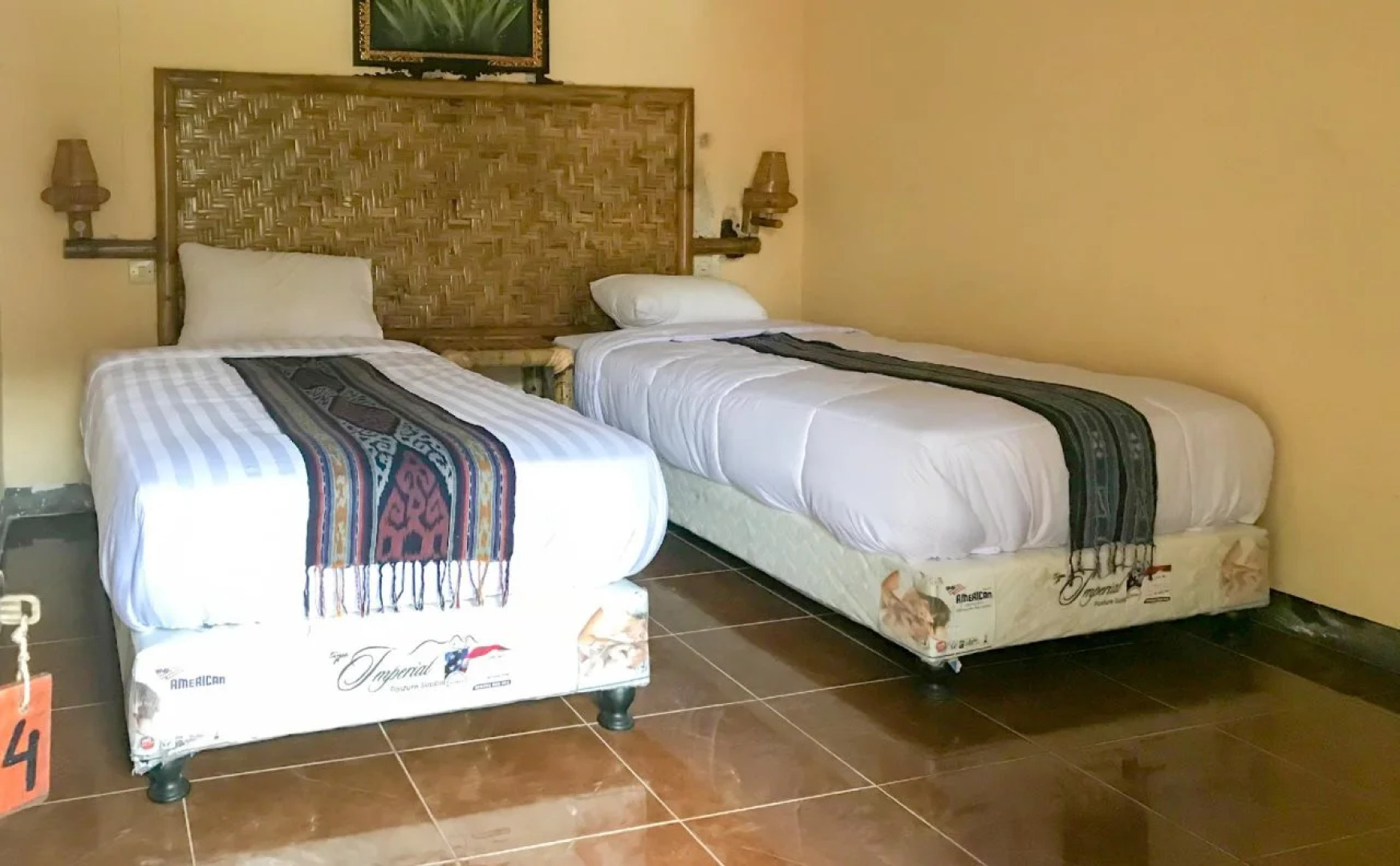 Surya Karhyn Hotel & Restaurant