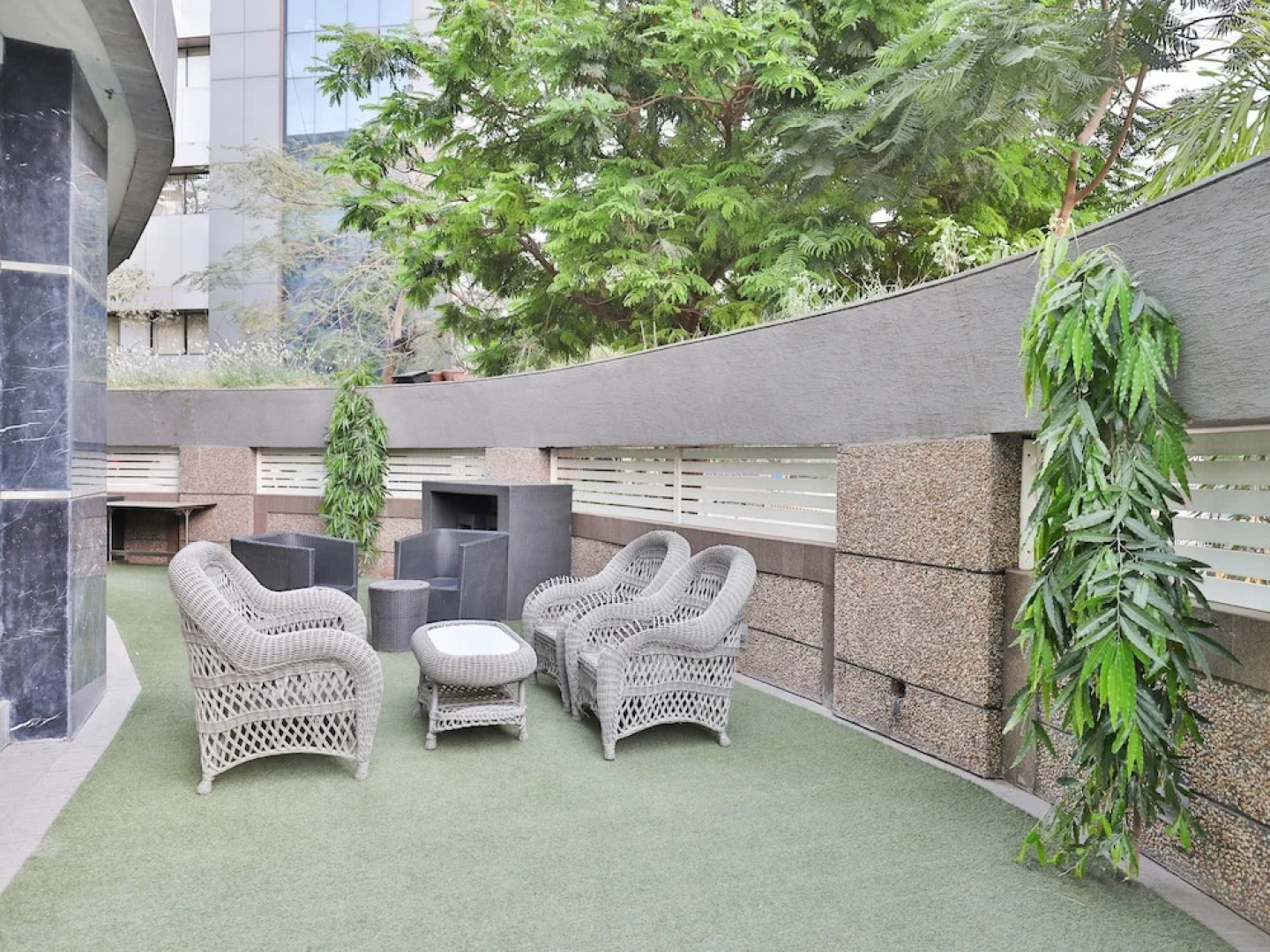 OYO 4938 Hotel Dev Aadi