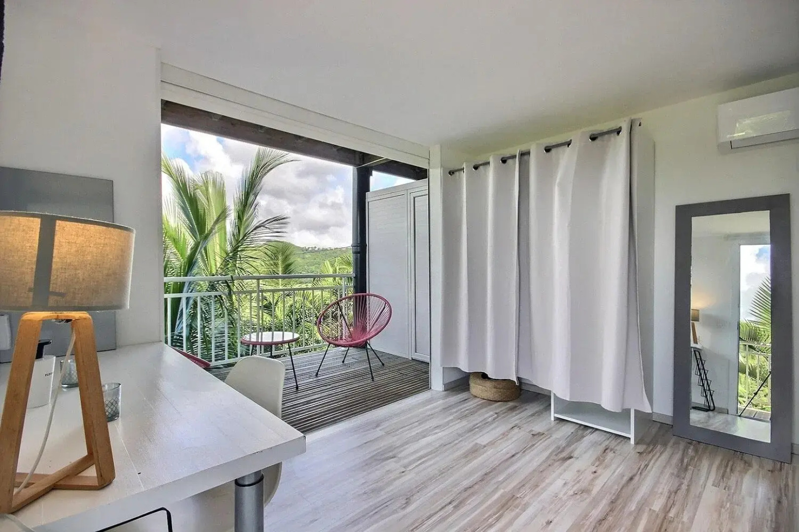 Villa Lanati, 4 ch avec piscine & vue campagne