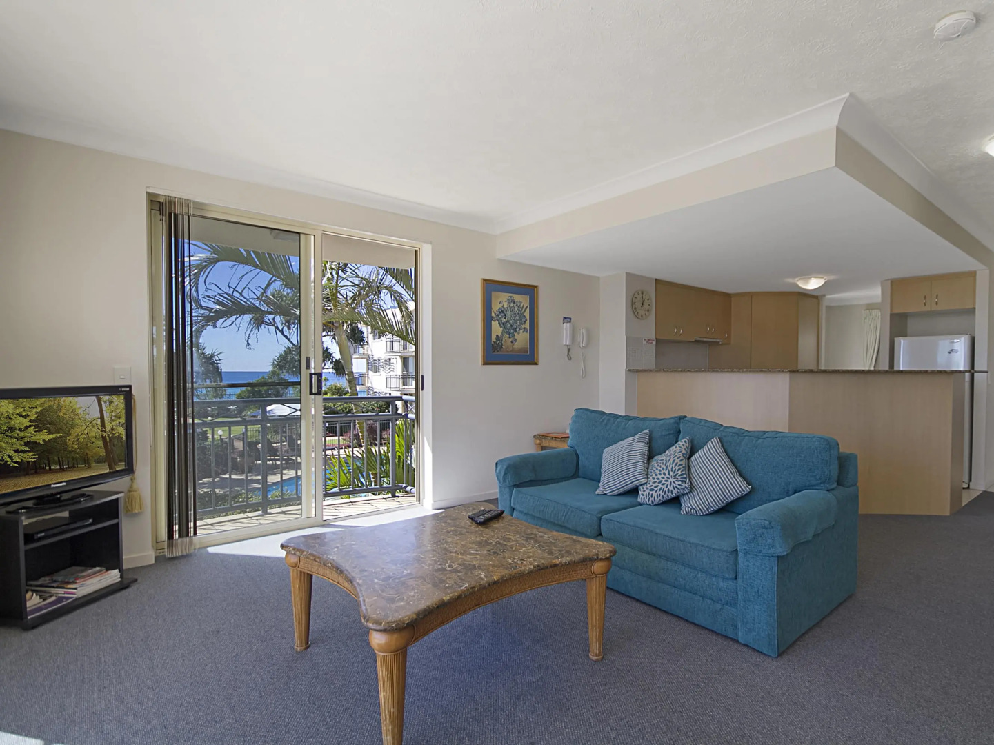 Golden Riviera Beach Resort