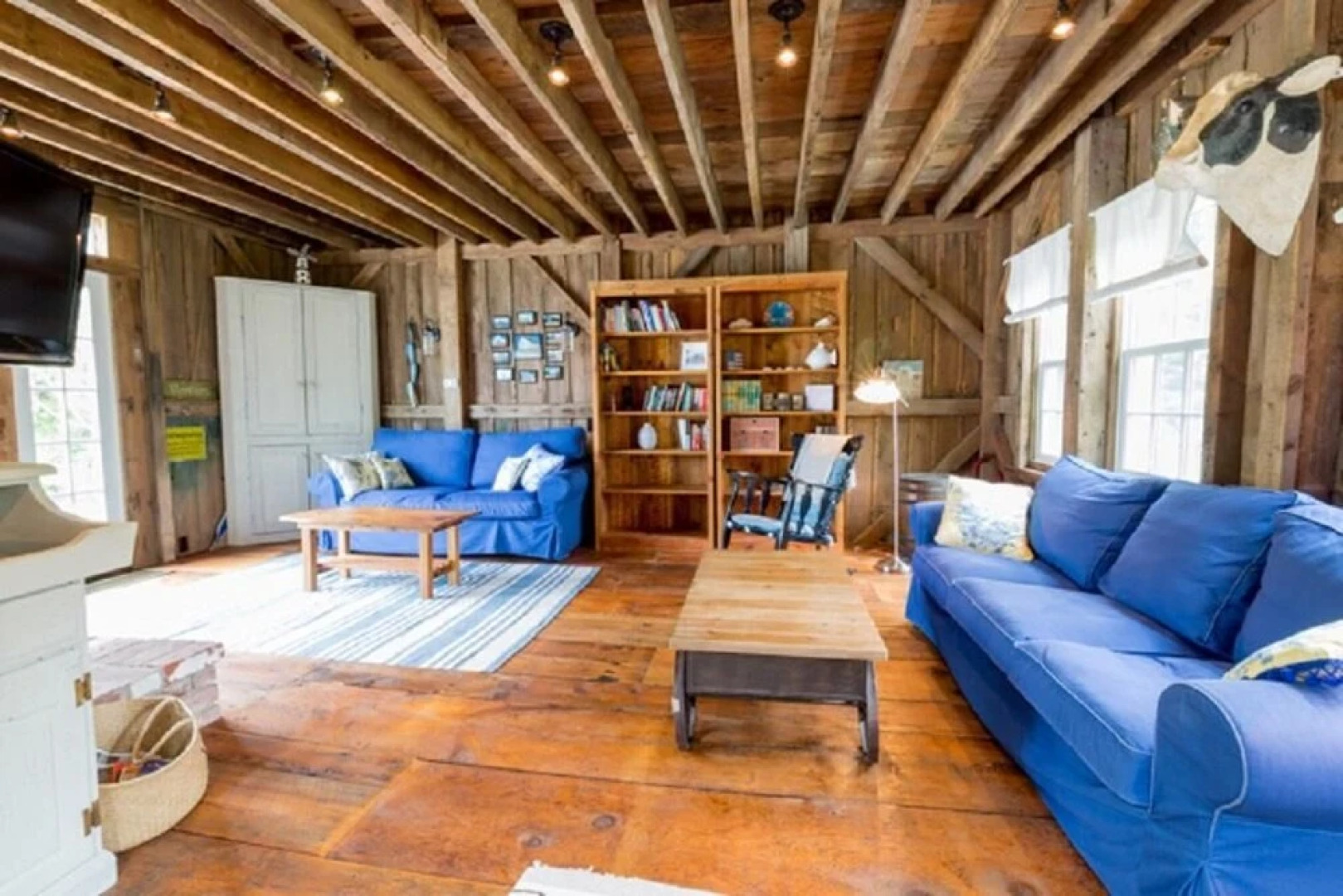 411 Stage Harbor Road - Two Bedroom House