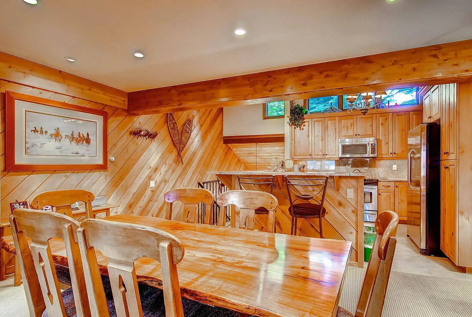 Ridgepoint Townhomes by East West Hospitality