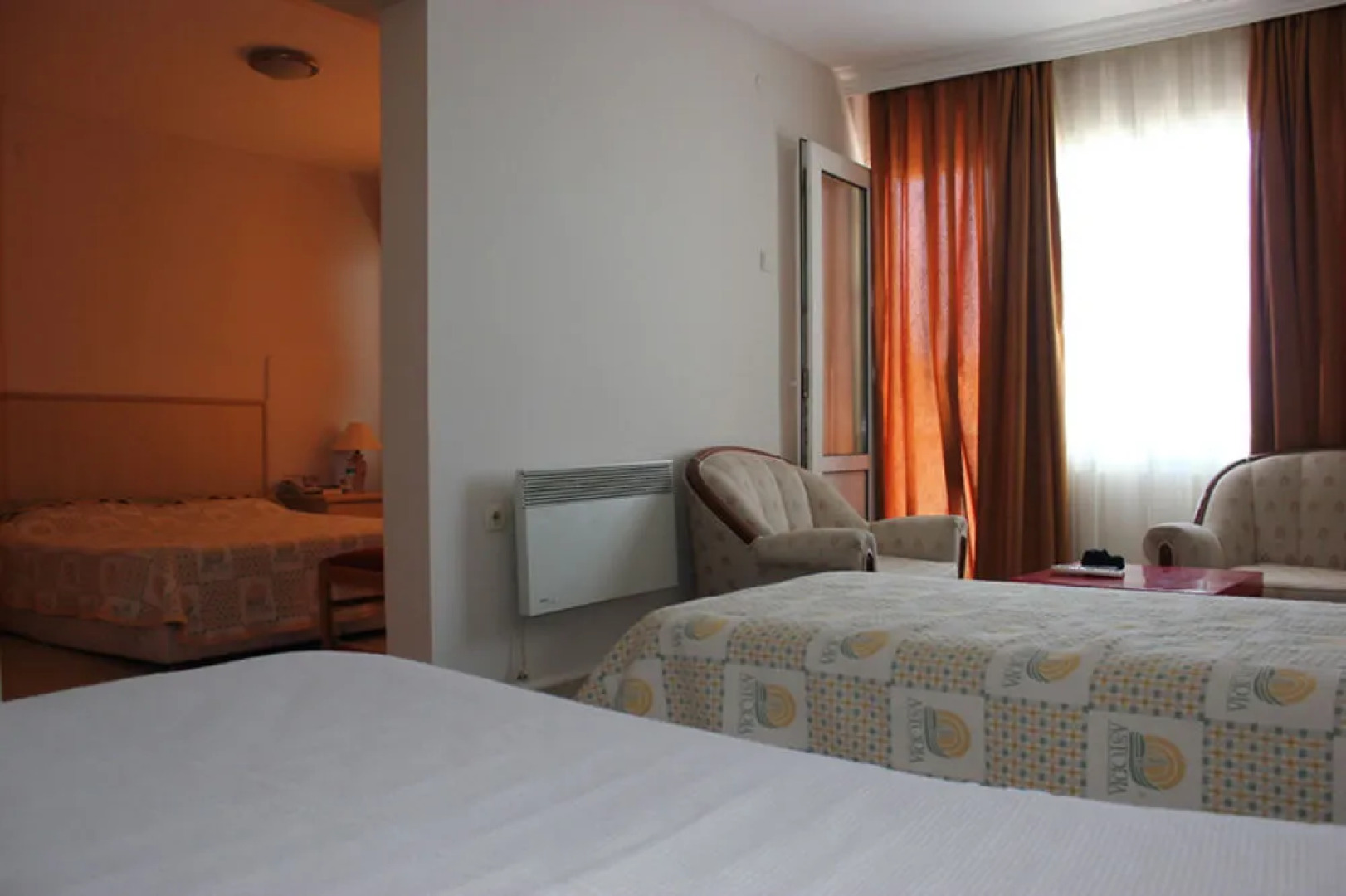 Can Karaburun Hotel