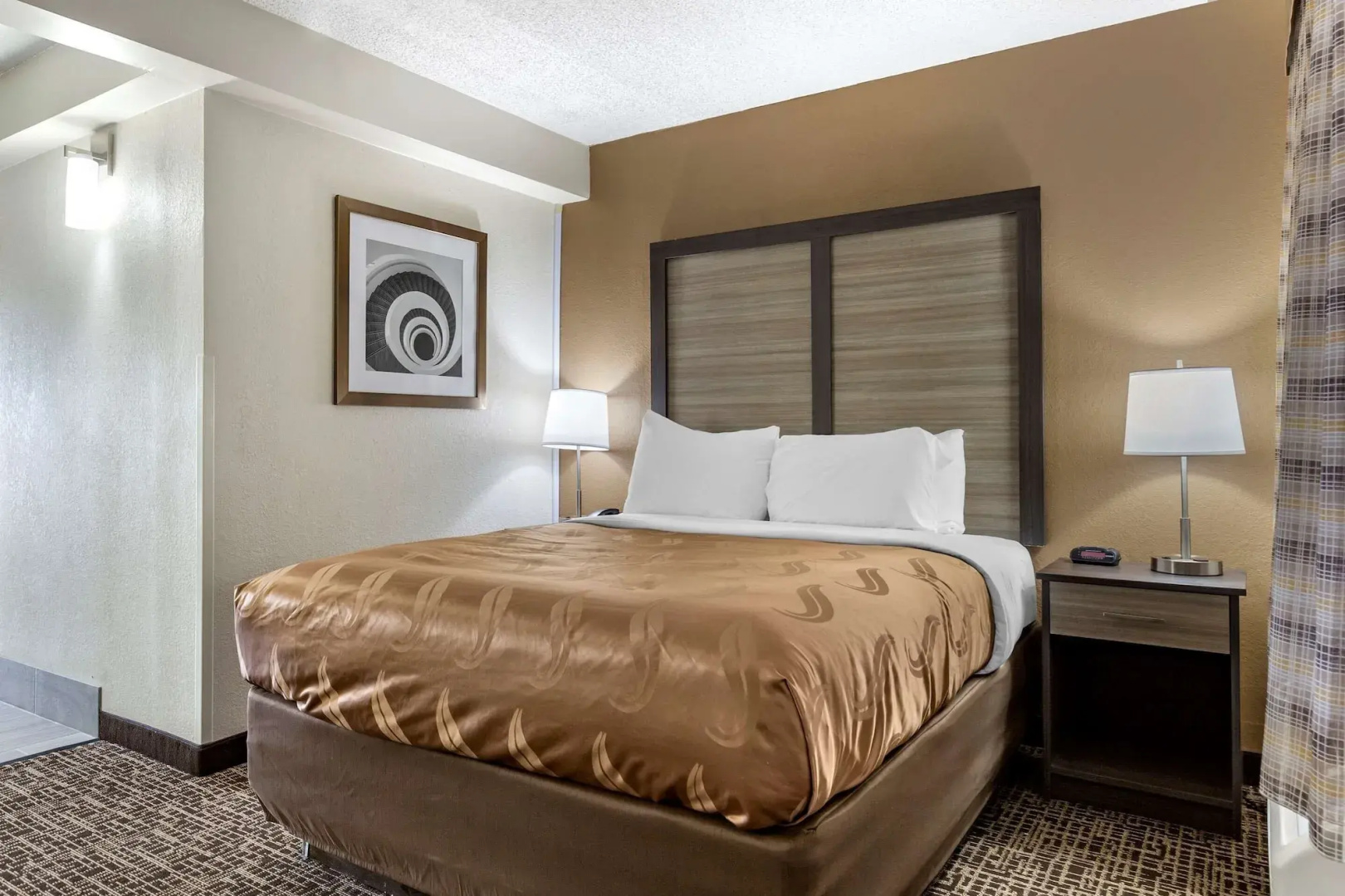 Quality Inn & Suites Spring Lake - Fayetteville Near Fort Liberty