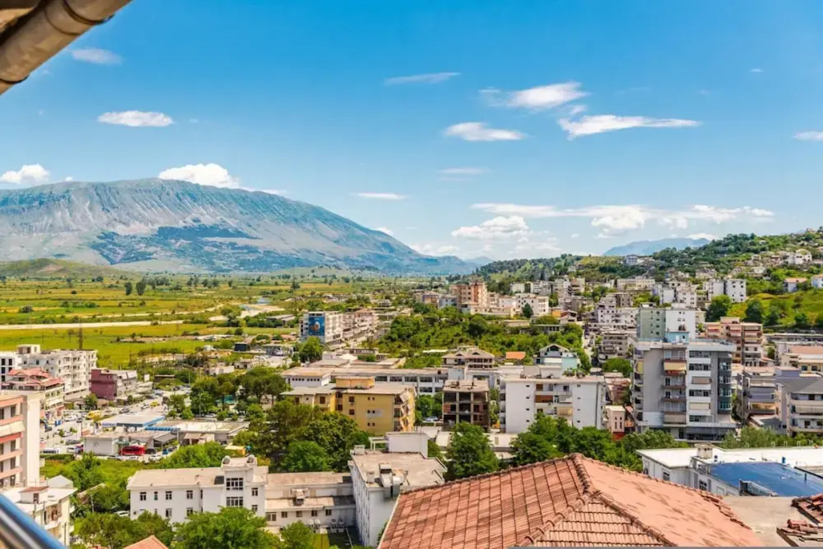 Hillside Apartment Gjirokast r