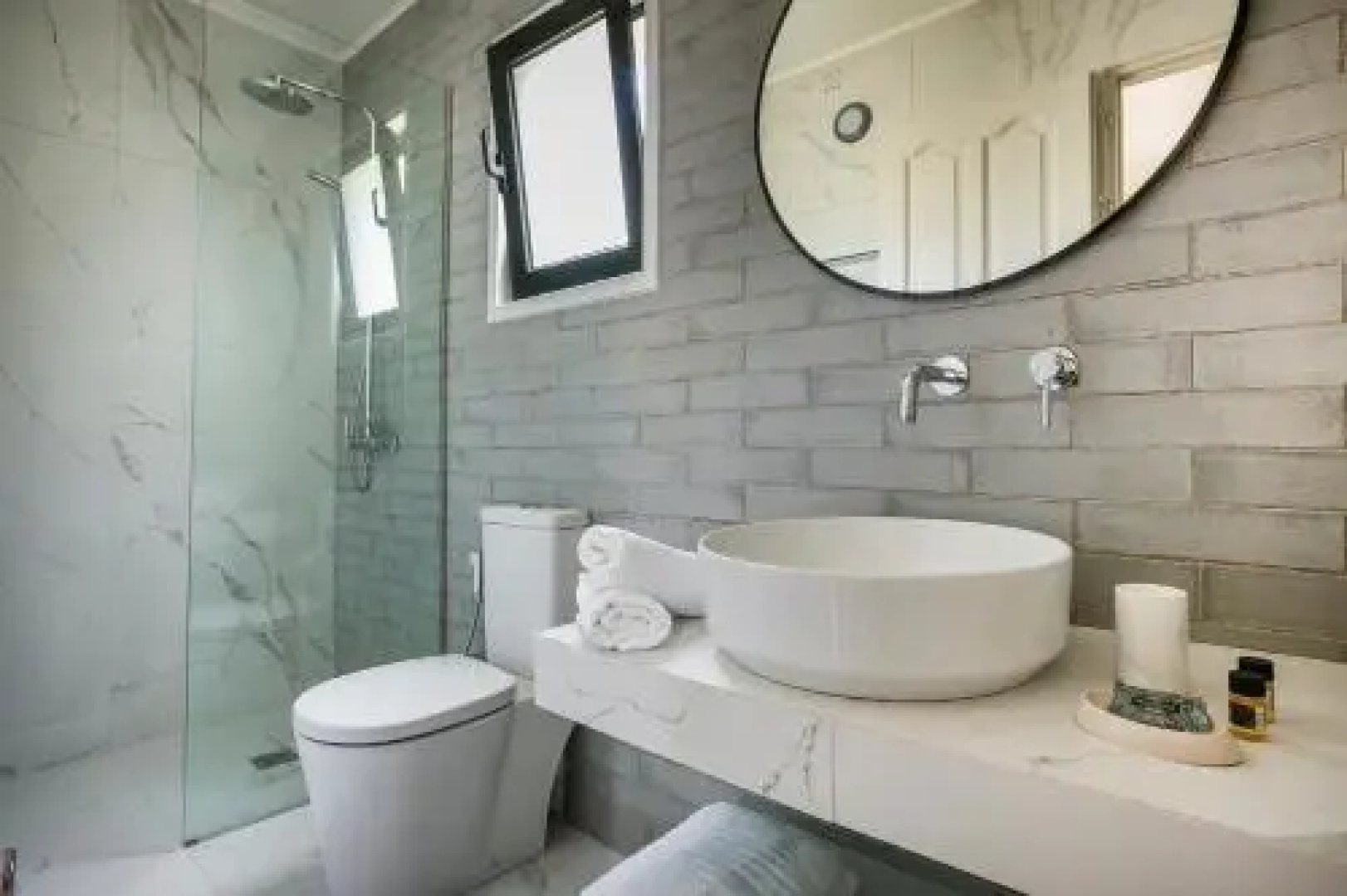 Martini Waterfront Suites