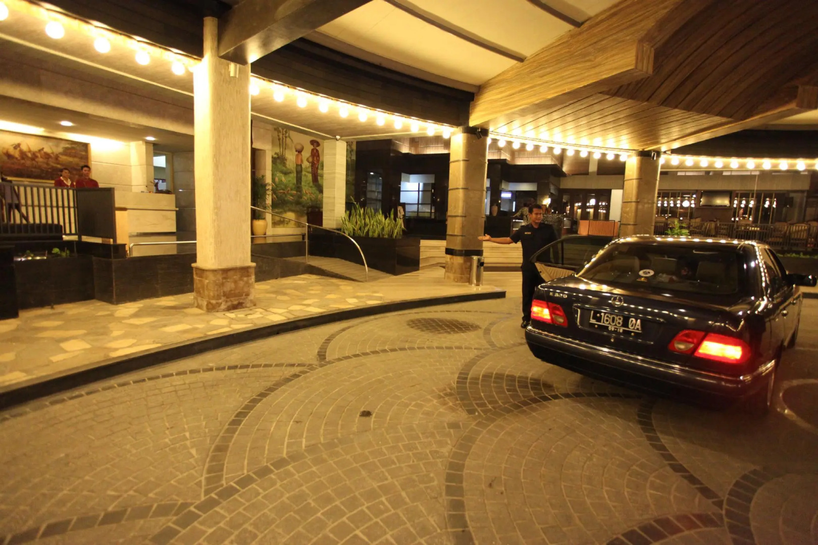 Crown Victoria Hotel Tulungagung