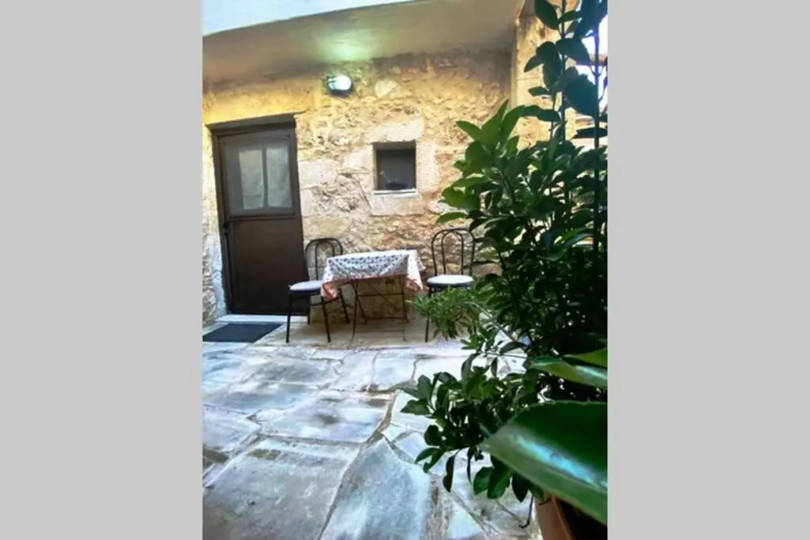 Nikos Traditional House