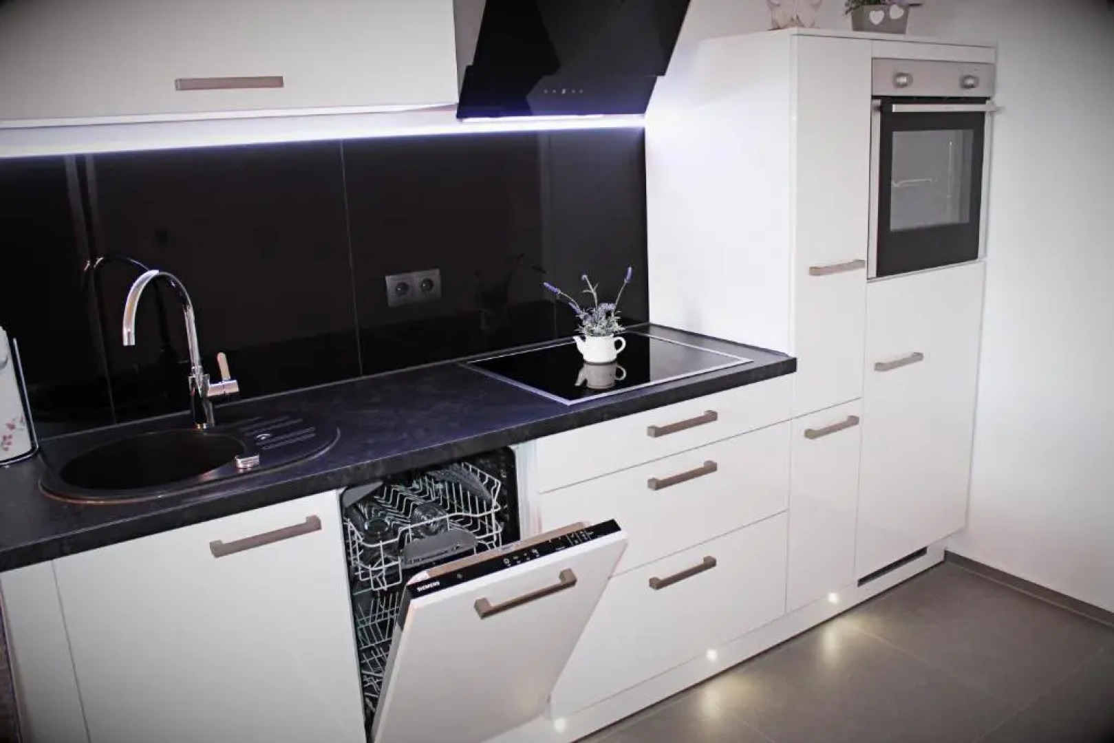 Family Apartments - Salzhausblick Ferienwohnungen