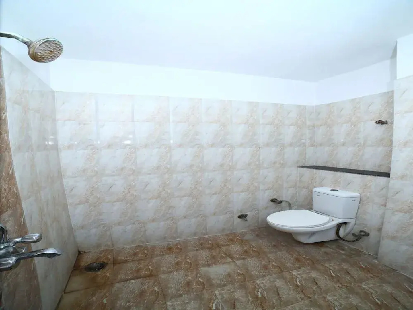 OYO 1067 Hotel Surbhi