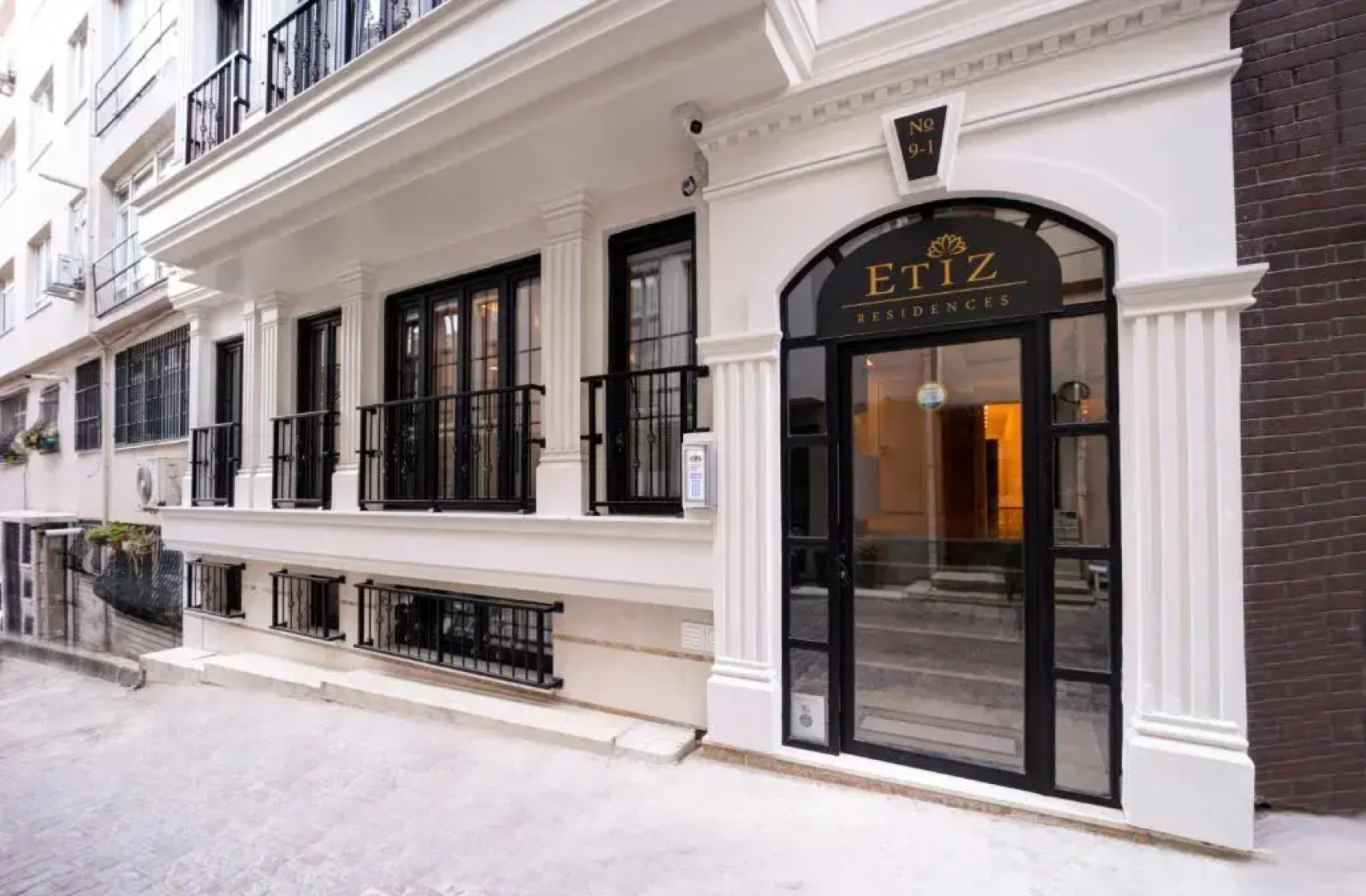 Etiz Hotels & Residences