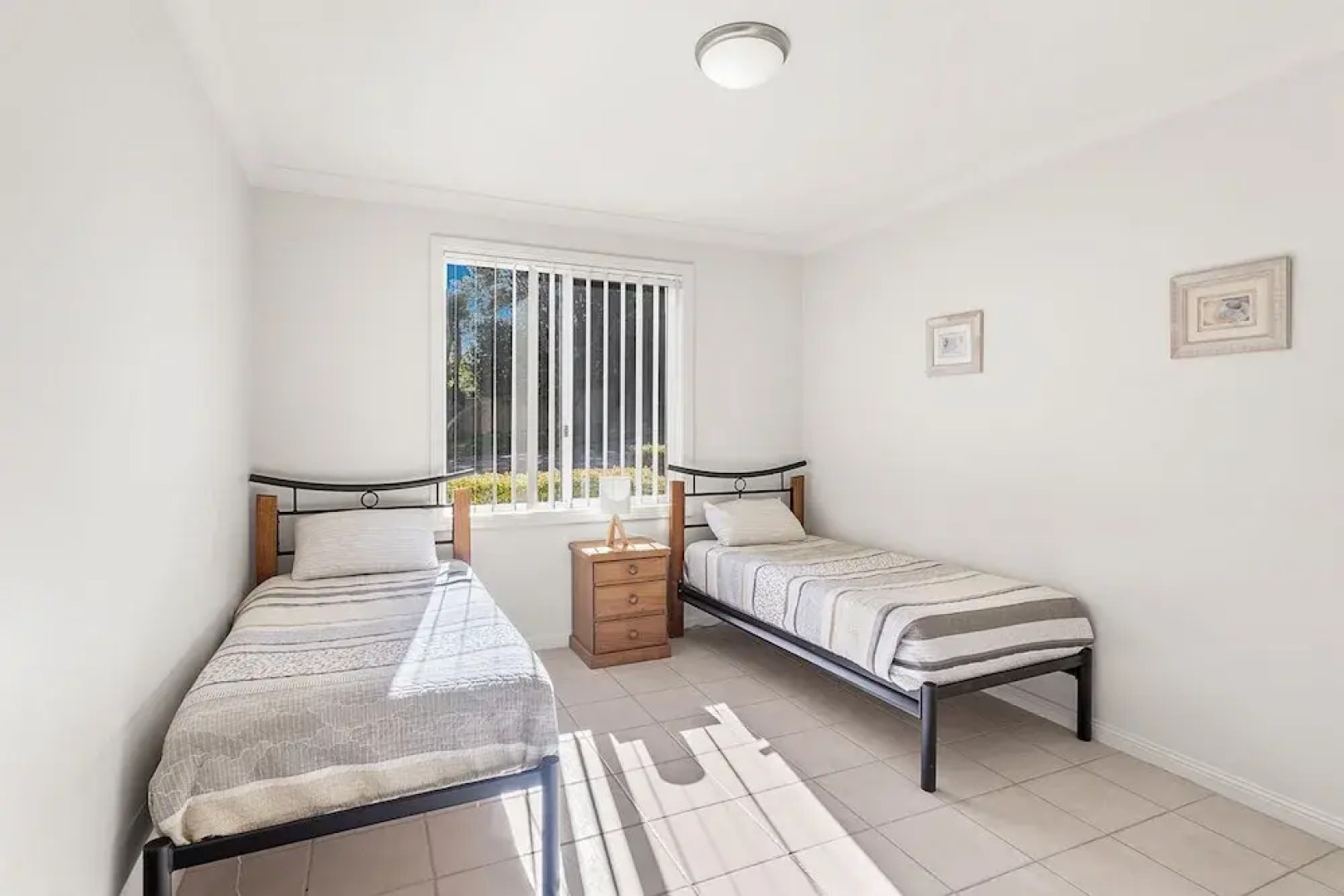 Danalene Parade, 1-25